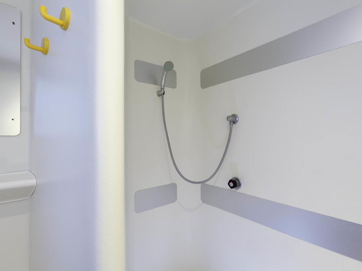Enzo Hotels 1Er Prix Charleville Экстерьер фото
