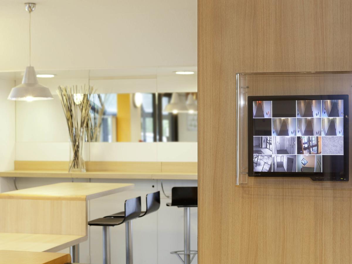 Enzo Hotels 1Er Prix Charleville Экстерьер фото